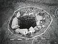발굴 당시의 범어리 우물 유적 썸네일 이미지